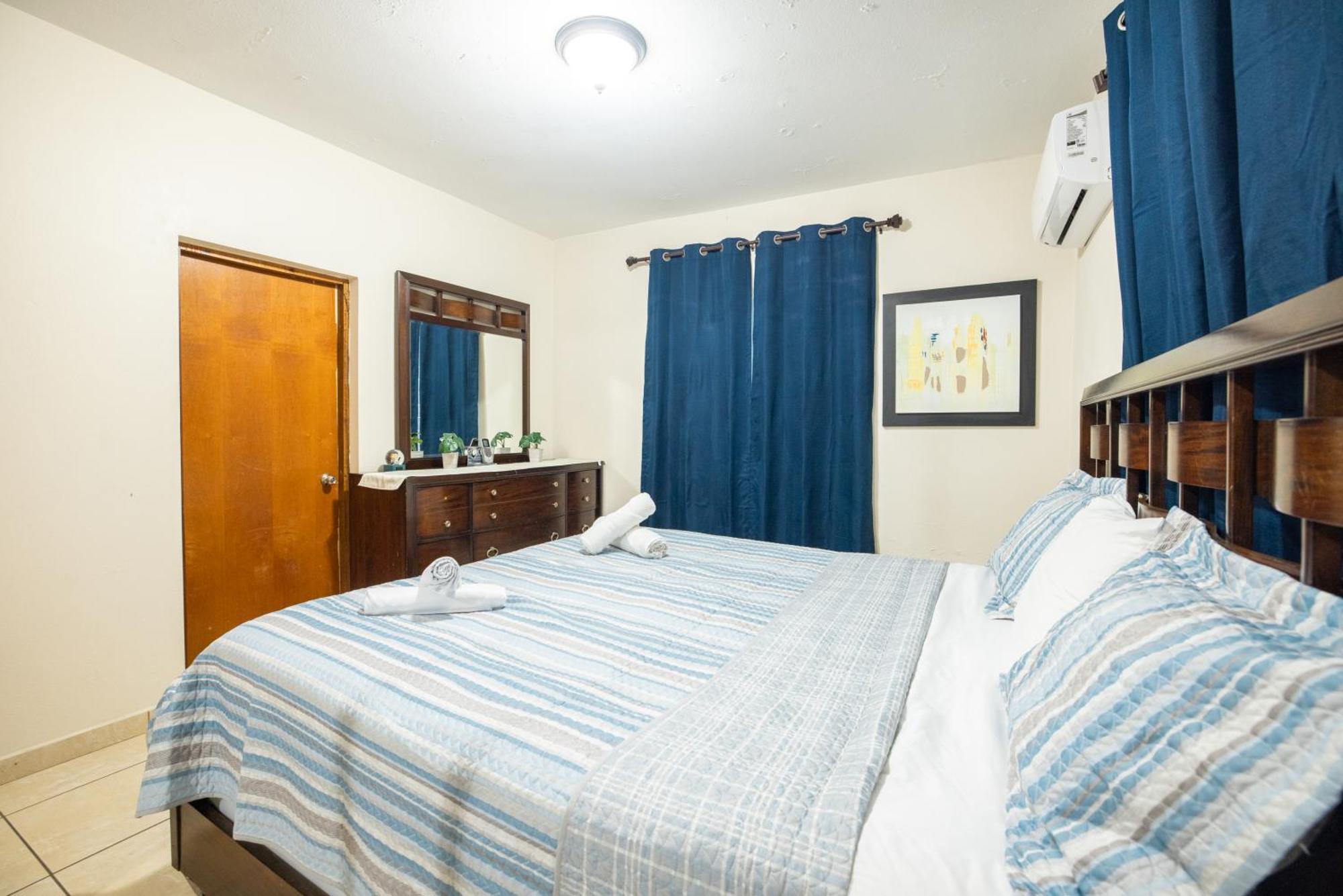 イサベラ Arenales Vacational Houseヴィラ エクステリア 写真