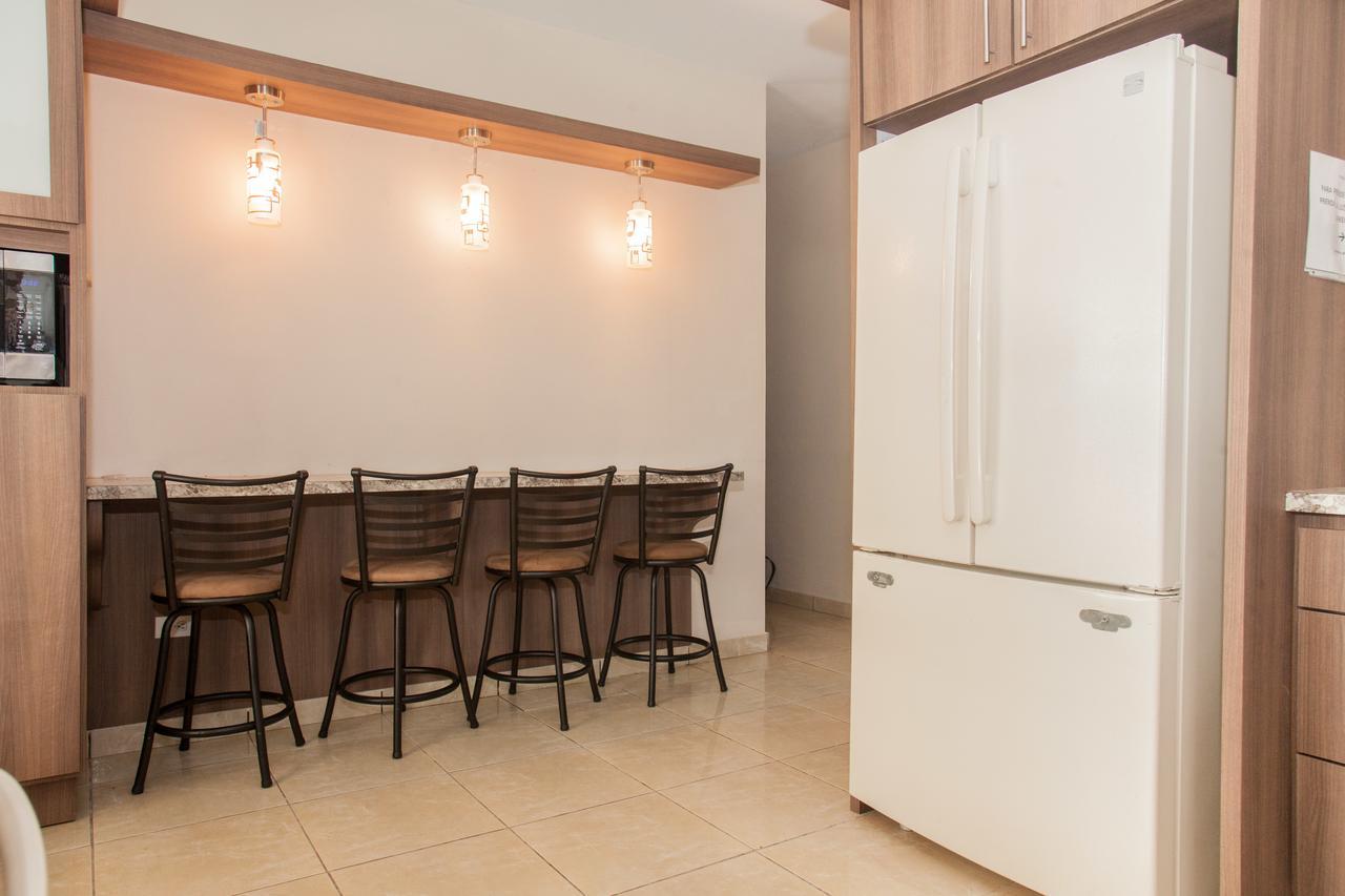 イサベラ Arenales Vacational Houseヴィラ エクステリア 写真
